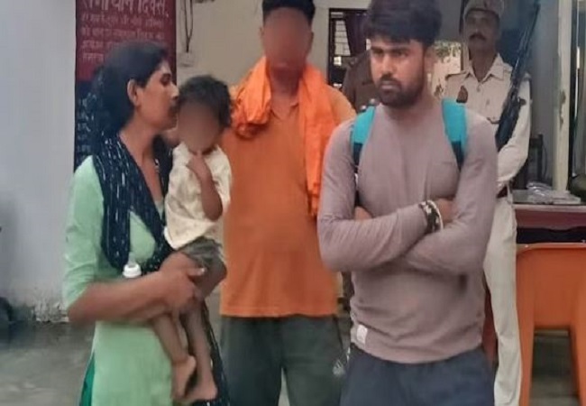 पत्नी को भतीजे के साथ आपत्तिजनक हालत में देख पति के उड़े होश, फिर उसने किया ऐसा काम जिसे देख हैरान रह गए लोग