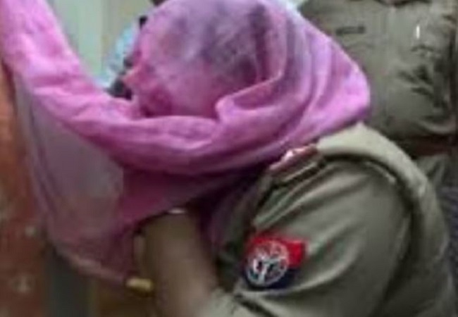 Meerut News: भ्रष्टाचार मामले में महिला दारोगा हुई बर्खास्त, रिश्वत मामले में सात साल की हुई थी सजा
