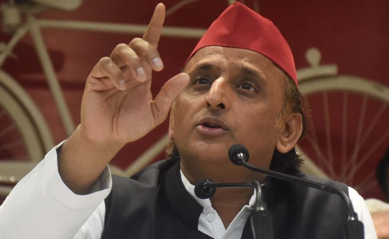 मैनपुरी से ‘130 वीडियो’ का महाभंडाफोड़, भाजपाइयों के कुख्यात कर्नाटक कांड से टक्कर लेता दिख रहा: अखिलेश यादव