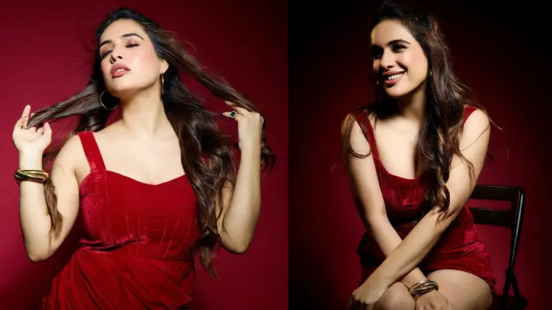 Bhojpuri Actress Neha Malik: रेड वाइन रिवीलिंग ड्रेस में नेहा मलिक ने शेयर की बेहद हॉट तस्वीरें, फैंस ने किए गजब रिएक्शन