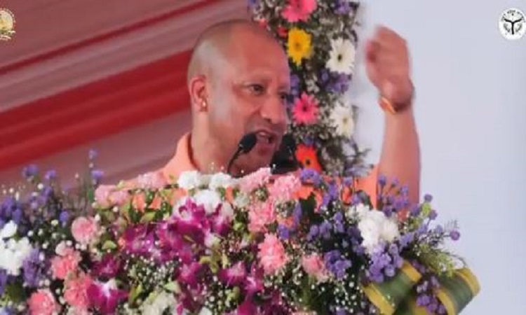 भारत के बहादुर जवानों ने पाकिस्तान को चारों खाने चित करते हुए उसको उसकी ही औकात में लाने का किया काम: सीएम योगी
