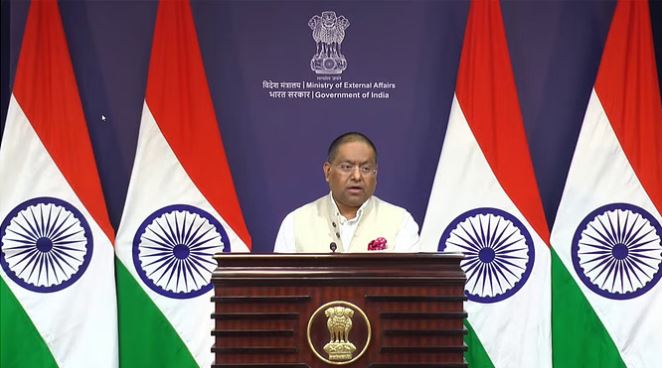 हम आतंकवाद से लड़ने के अपने संकल्प को दुनिया तक पहुंचा रहे…सर्वदलीय प्रतिनिधिमंडल की रवानगी पर बोला विदेश मंत्रालय