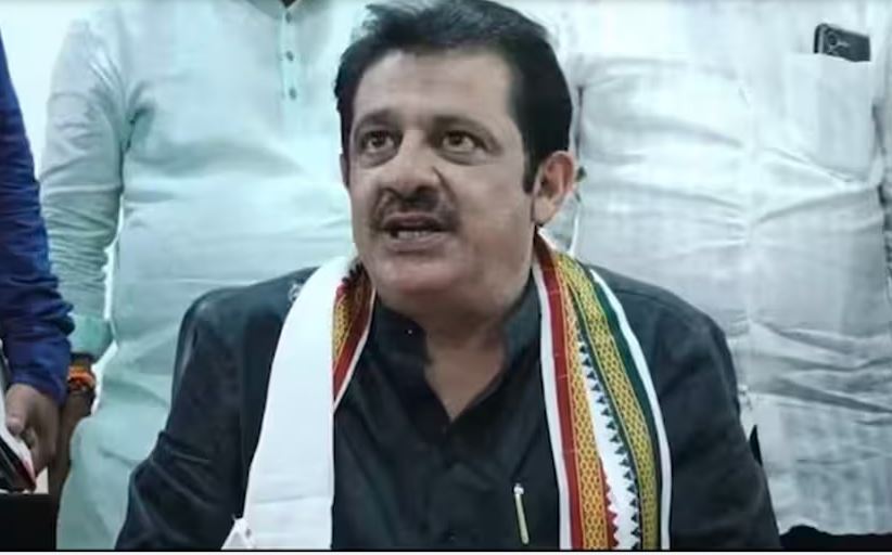 VIDEO – कर्नाट​क के मंत्री जमीर खान, बोले- मोदी जी और अमित शाह मुझे दीजिए सुसाइड बम…मैं फिदायीन बनकर जाऊंगा पाकिस्तान’