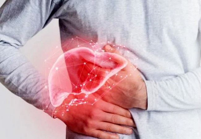 Liver cancer: अगर आप भी कर रहे हैं ये गलतियां, तो अनजाने में बढ़ा रहे हैं लिवर कैंसर का रिस्क