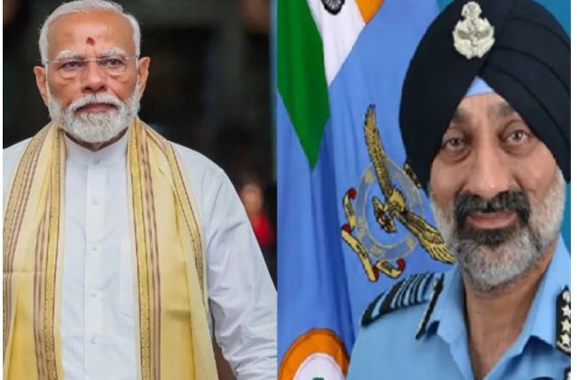 पाकिस्तान से तनाव के बीच पीएम मोदी से मिले वायुसेना प्रमुख, तीनों सेनाओं के प्रमुखों के साथ भी कर चुके हैं मीटिंग