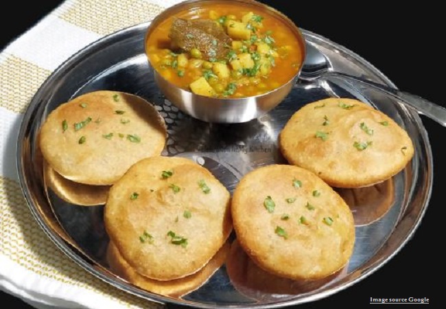 Aloo Ki Sabji aur Kachauri: संडे मतलब छुट्टी का दिन, छुट्टी के दिन को करें इस स्पेशल ब्रेकफास्ट के साथ एंजॉय, ट्राई करें आलू की सब्जी और कचौड़ी की रेसिपी