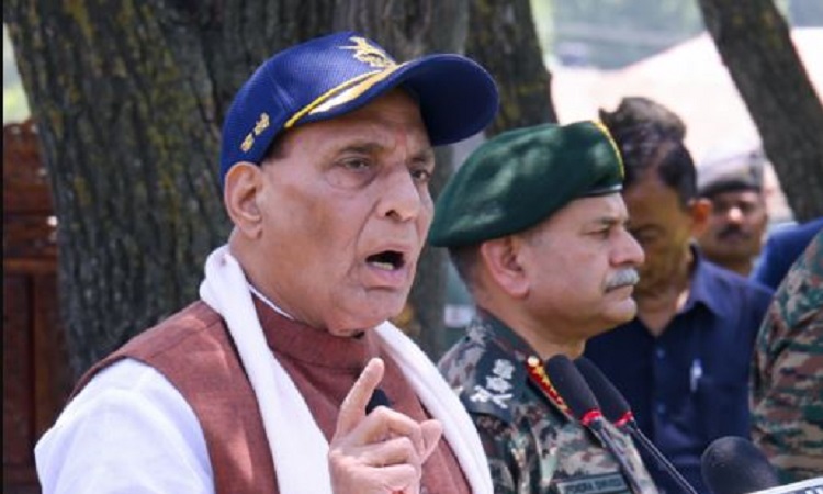 ऑपरेशन सिंदूर ने पाकिस्तान में छिपे आतंकी और उनके आकाओं को बता दिया कि वो कहीं भी अपने आप को महफूज़ और सुरक्षित न समझें: राजनाथ सिंह