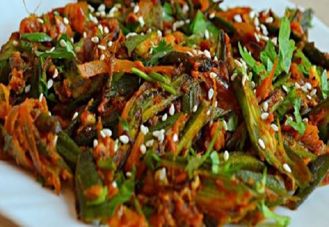 Recipe of Bhindi Do Pyaza: बच्चों को टिफिन में दें या फिर लंच में ट्राई करें भिंडी दो प्याजा की रेसिपी