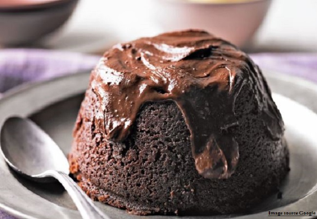 Chocolate Pudding: कुछ मीठा खाने का कर रहा है मन, तो घर पर ही ट्राई करें क्रीमी, स्मूद और रिच चॉकलेट पुडिंग की रेसिपी