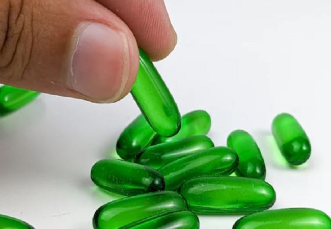 Right way to eat vitamin E capsules: खूबसूरत स्किन के लिए आप भी करती हैं विटामिन ई कैप्सूल का सेवन, तो डर्मेटोलाजिस्ट से जान लें इसे लेने का सही तरीका