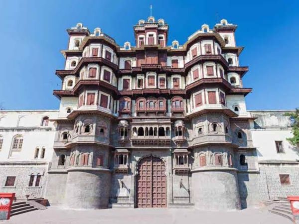 इंदौर के राजबाड़ा पर होगी मोहन कैबिनेट की बैठक…तैयारियां शुरू