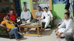 बीजेपी को भारी पड़ रहा मंत्री शाह का बयान….कर्नल के घर संदेश लेकर पहुंचे नेता