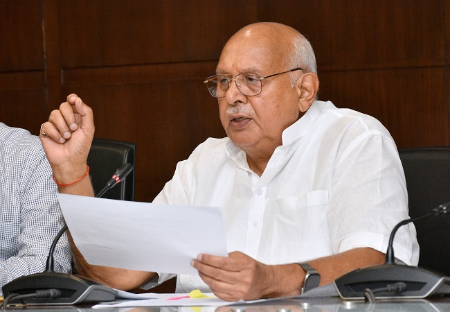 किसानों को उचित मूल्य पर मिलेगा उर्वरक, अनियमिता हुई तो होगी सख्त कार्रवाई : कृषि मंत्री सूर्य प्रताप शाही