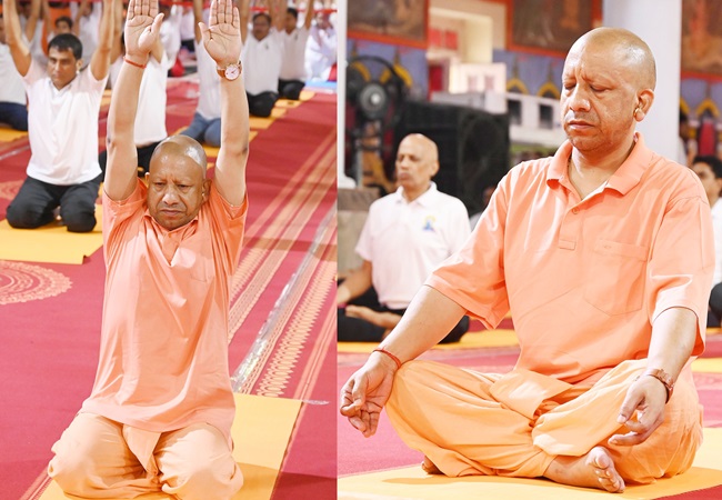 CM योगी ने गोरखनाथ मंदिर में किया योग; बोले- योग के माध्यम से आध्यात्मिकता के उच्च स्तर तक पहुंच सकते हैं…