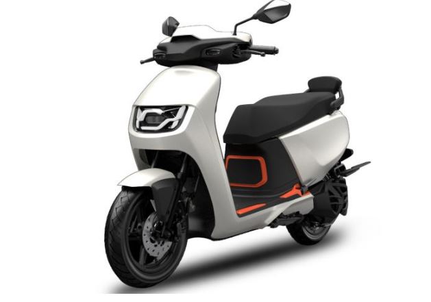Hero Vida’s VX2 e-scooter : हीरो विडा का VX2 ई-स्कूटर बैटरी सब्सक्रिप्शन विकल्प के साथ इस दिन होगी लॉन्च, जानें डिलीवरी और फीचर्स