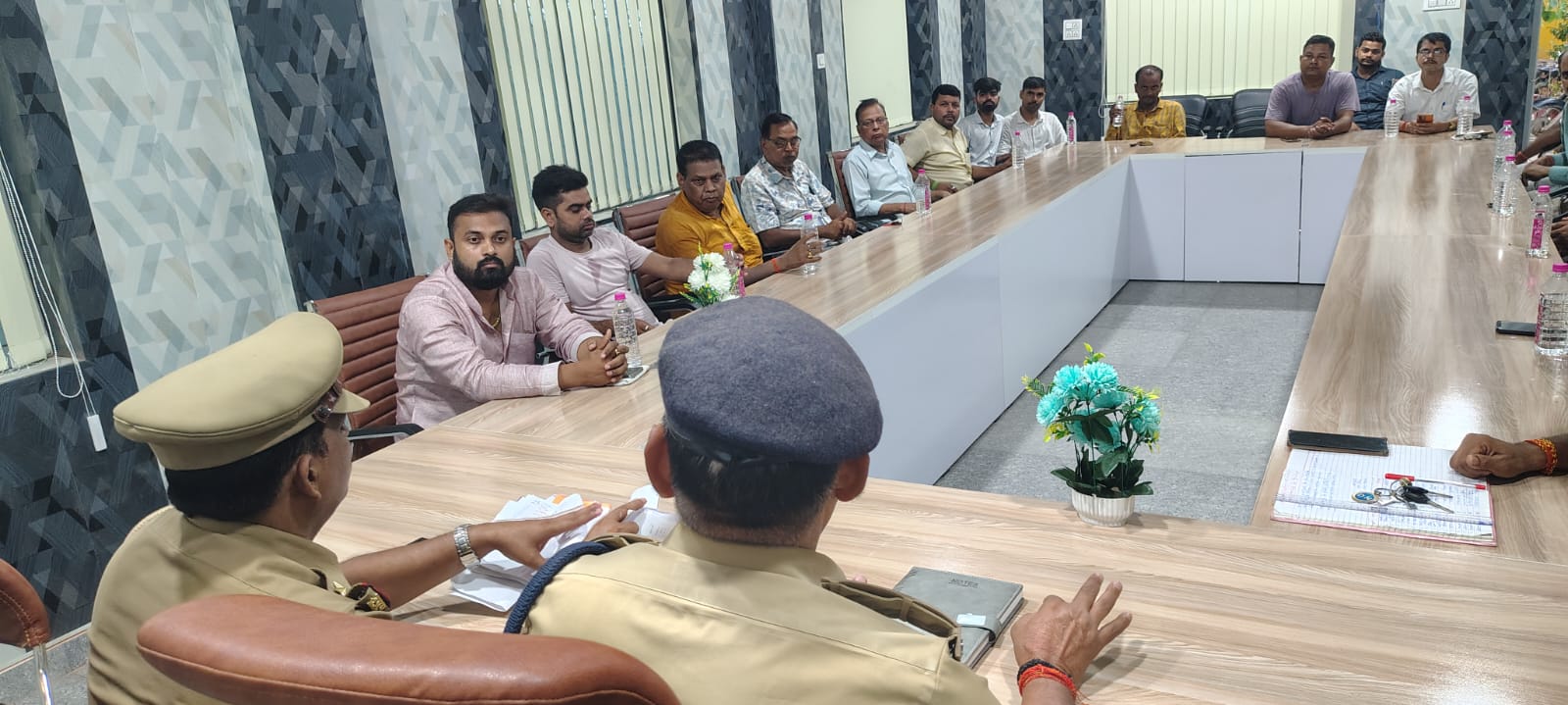 स्वर्ण व्यवसायियों की सुरक्षा के लिए पुलिस ने की बैठक