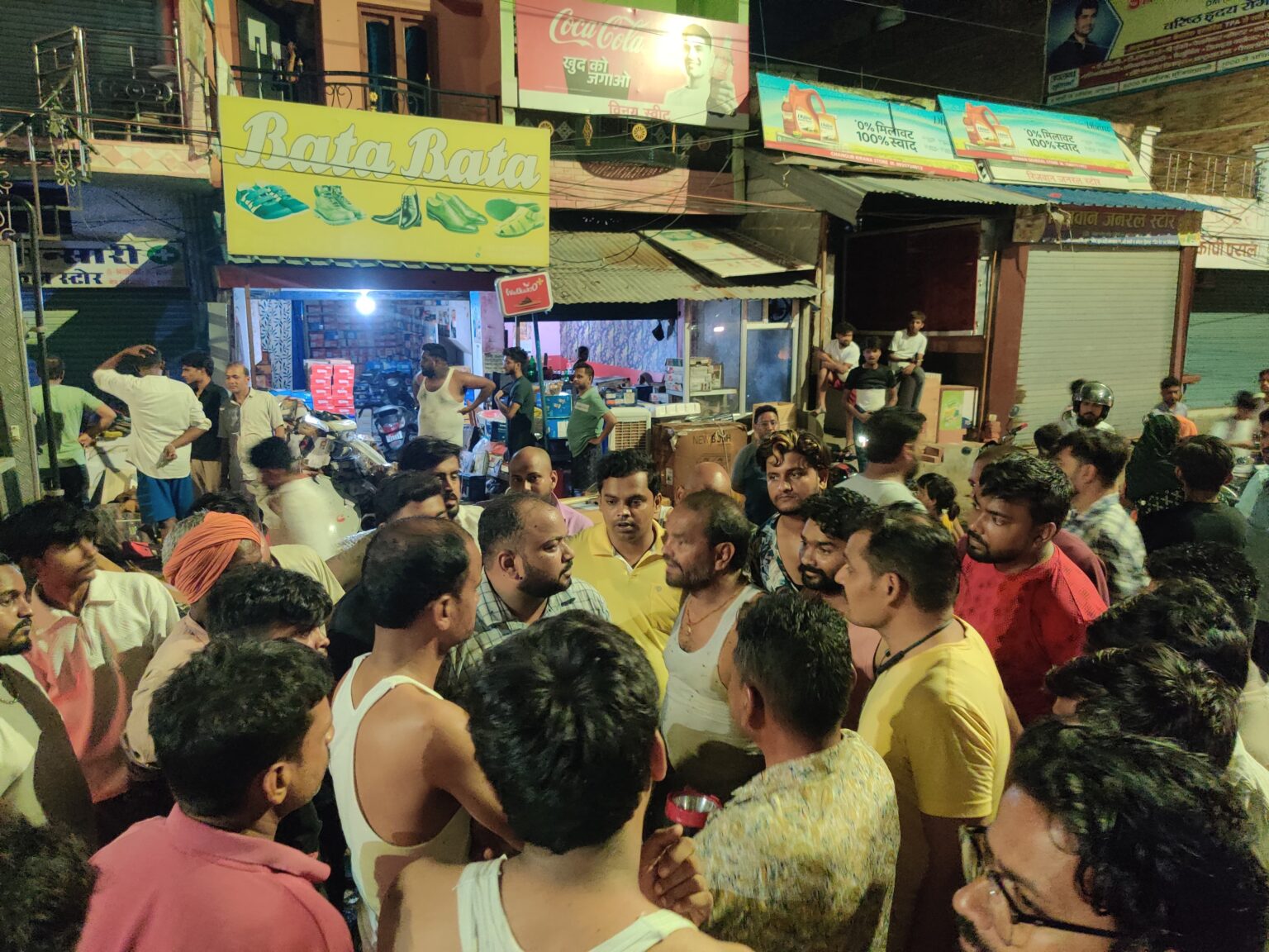 संदीप ट्रेडर्स में भीषण आग, भारत-नेपाल की दमकल टीमों ने संयुक्त प्रयास से पाया काबू