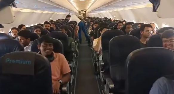 Iran-Israel War : अम्मान से 160 भारतीय नागरिकों का पहला जत्था रवाना , आज लौटेंगे स्वदेश