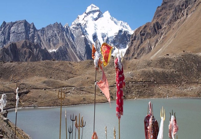 Kailash Mansarovar Yatra 2025 : कैलाश मानसरोवर यात्रा 30 जून से शुरू होगी , मानसरोवर झील के पवित्र जल में स्नान करते हैं तीर्थ यात्री
