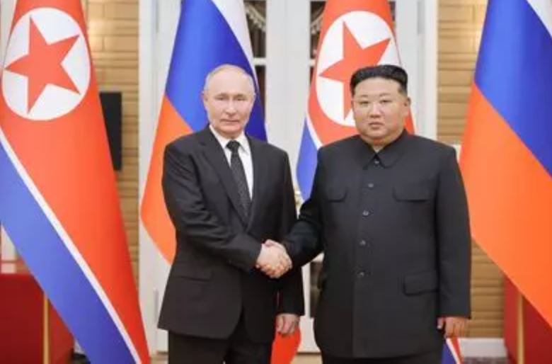 North Korea : उत्तर कोरिया के नेता किम जोंग-उन ने यूक्रेन के खिलाफ युद्ध में रूस का ‘बिना शर्त’ समर्थन करने की कसम खाई