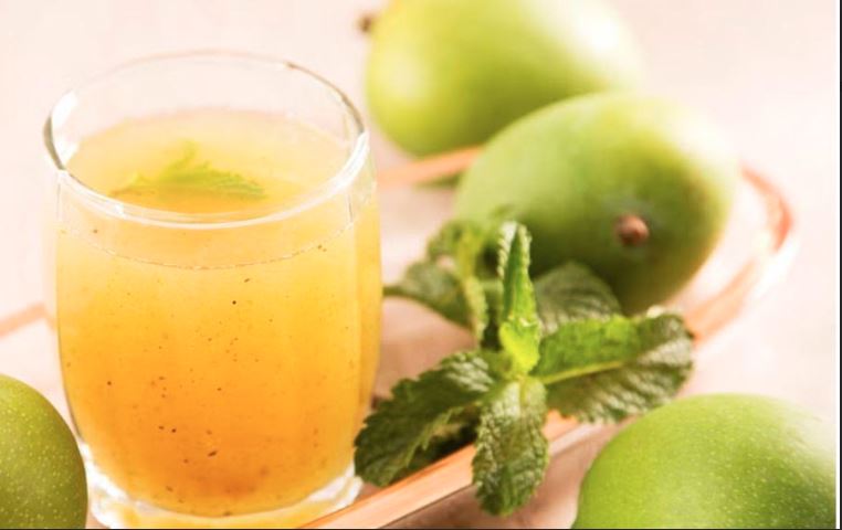 Health Tips : गर्मी और लू से बचने का सबसे अच्छा साथी आम पना