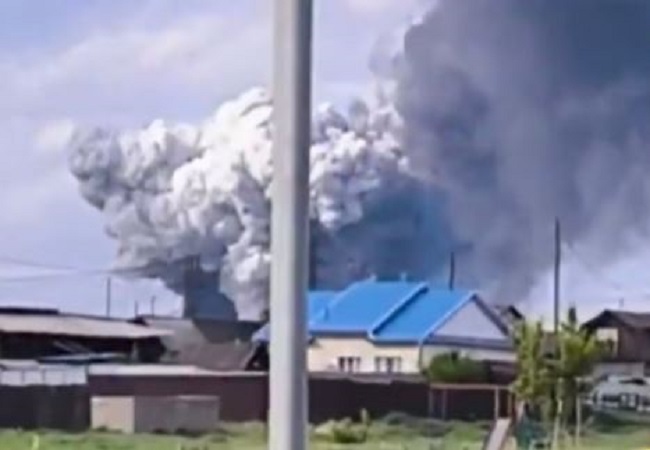 Russia Ukraine War : पुतिन को अचानक जेलेंस्की ने दिया सबसे बड़ी टेंशन , Op Spiderweb ने रूसी बॉम्बर्स को बना डाला राख