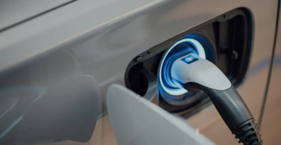 Sales of electric cars : इलेक्ट्रिक कारों की बिक्री 4 फीसदी के पार , जानिए बिकी यूनिट