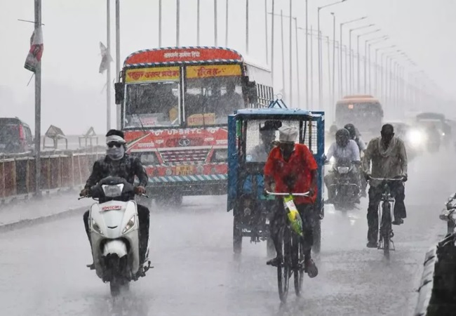 अगले 24 घंटे में फिर बदलेगा यूपी का मौसम! इन जिलों में होगी झमाझम बारिश