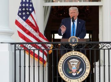 US Travel Ban : इन देशों के लोग नहीं जा सकेंगे अमेरिका , ट्रंप ने लगाया यात्रा प्रतिबंध