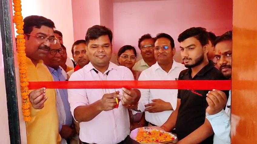 नौतनवा सीएचसी में प्रधानमंत्री जन औषधि केंद्र का उद्घाटन,अब मिलेगी सस्ती दवाएं-अतुल चंद -वीडियो