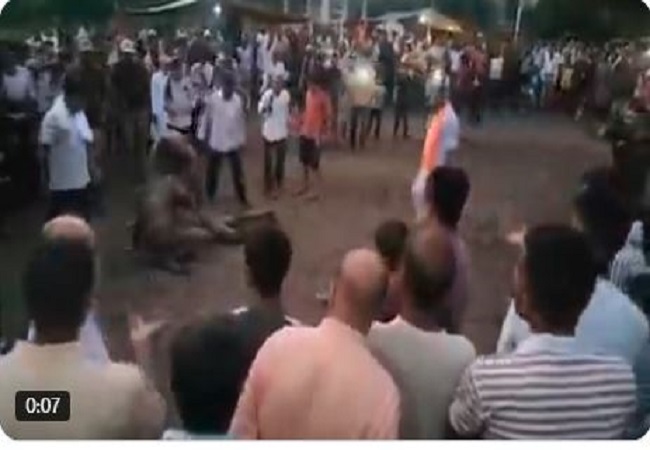 VIDEO-कठुआ में कुश्ती लड़ते- लड़ते पहलवान ने अचानक तोड़ा दम, घटना कैमरे में कैद