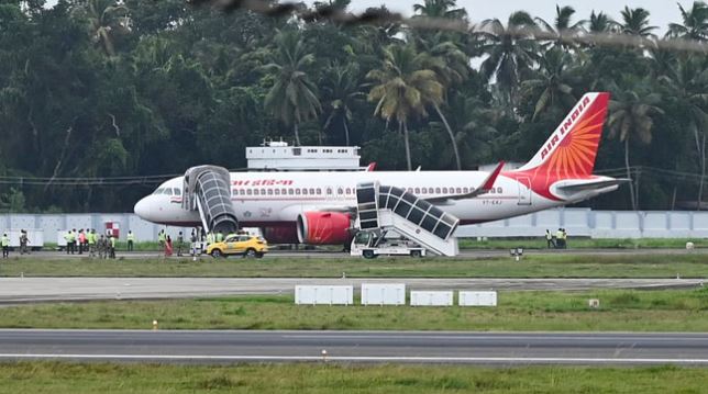 Air India Flight Cancel: एयर इंडिया की अहमदाबाद-लंदन फ्लाइट रद्द, यात्रियों में दहशत का माहौल