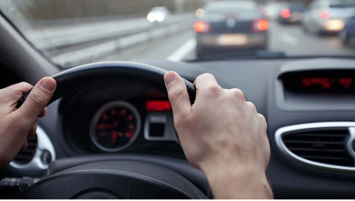 Accident से बचना है ​तो आज ही लगवाएं अपनी कार में ये डिवाइस, हर समस्या से हो जायें दूर , जानिये पूरी बात