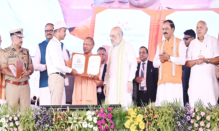 ट्रेनिंग में जितना पसीना बहेगा, जीवन में उतना ही…सिपाहियों को नियुक्ति-पत्र वितरण के दौरान बोले सीएम योगी