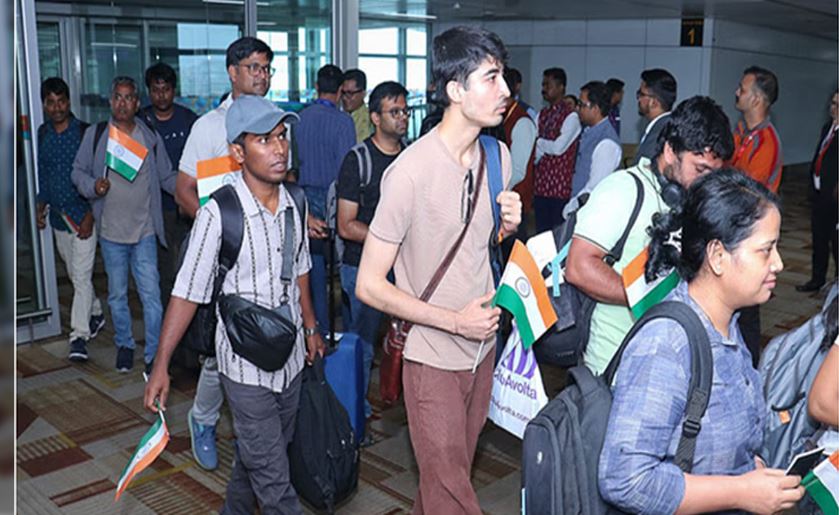 Operation Sindhu :  ईरान से ऑपरेशन सिंधु के तहत 161 भारतीय नागरिक इजरायल से दिल्ली पहुंचे