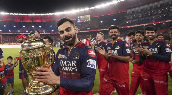 RCB Felicitation Ceremony : जीत का जश्न मनाने बेंगलुरु पहुंची रॉयल चैलेंजर्स , यहां होगा शानदार कार्यक्रम, लगेगा सितारों का मेला