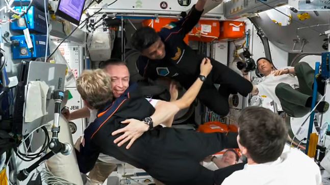Axiom-4 Mission: शुभांशु शुक्ला का इंटरनेशनल स्पेस स्टेशन में हुआ स्वागत, सामने आया वीडियो