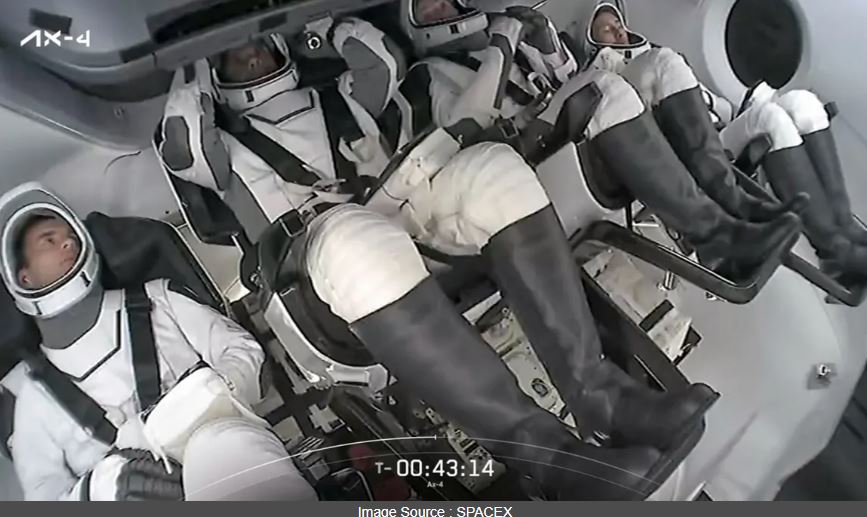 एक्सिओम-4 मिशन हुआ अंतरिक्ष रवाना, राकेश शर्मा के बाद शुभांशु शुक्ला कर रहे space Travel,यात्रा करते वक्त दिया ये संदेश, जाने पूरी बात