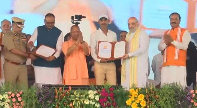 60,244 सिपाहियों का नियुक्ति-पत्र वितरण: अमित शाह बोले-केवल योग्यता के आधार पर चयनित होकर पुलिस बल में आए जवान