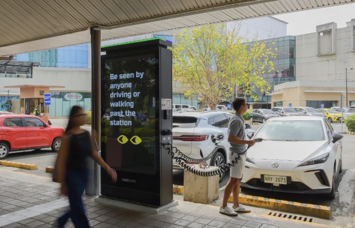 China EV Battery Technology Export : चीन ने ईवी बैटरी तकनीक पर लगाया प्रतिबंध , वाहनों के उत्पादन की रफ्तार पर पड़ सकता है असर
