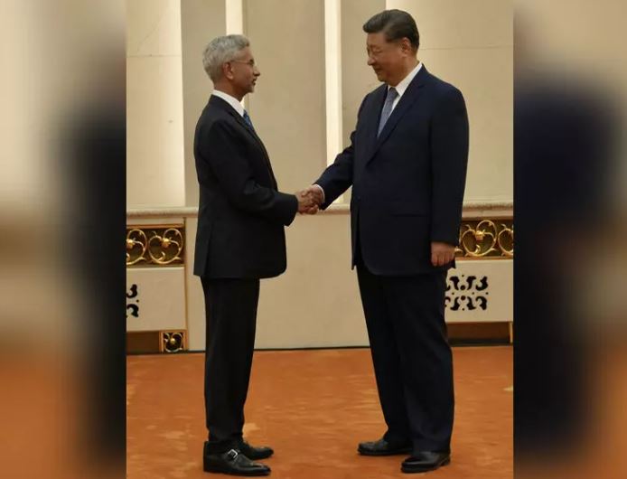 Foreign Minister Jaishankar  :  विदेश मंत्री जयशंकर ने राष्ट्रपति जिनपिंग से की मुलाकात , भारत-चीन द्विपक्षीय संबंधों पर हुई चर्चा