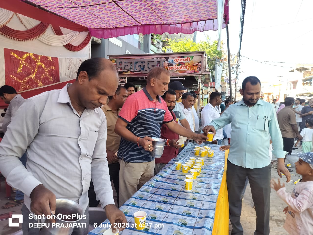 नौतनवां में मुहर्रम पर निकाला गया भव्य जुलूस, नगर पालिका अध्यक्ष ने किया स्वागत