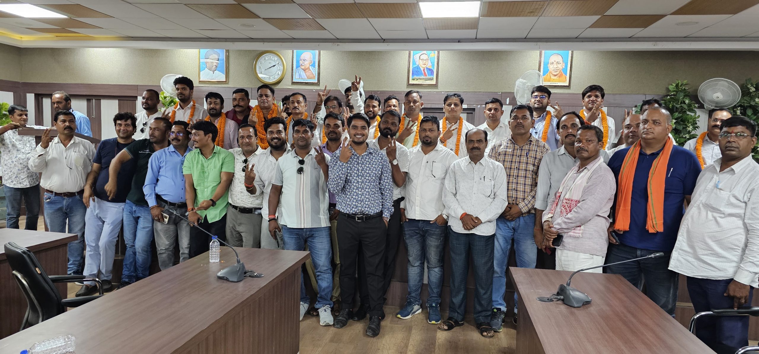 प्रेस क्लब आफ महराजगंज: नई कार्यकारिणी का गठन,पत्रकारों में जगी नई उम्मीद