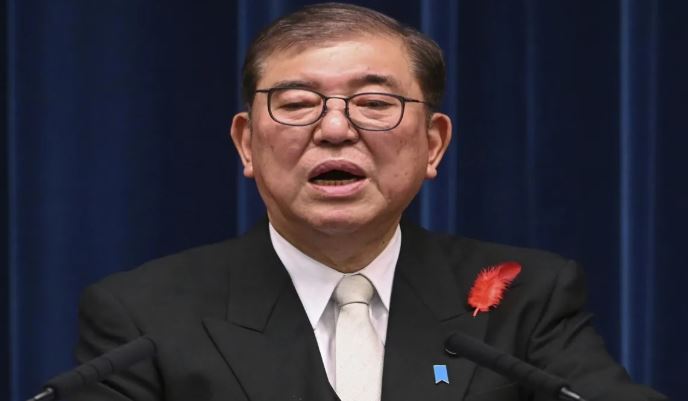 Japan political upheaval : जापान में पीएम इशिबा को लगा झटका , सियासी हलचल के बीच दोनों सदनों में खोया बहुमत