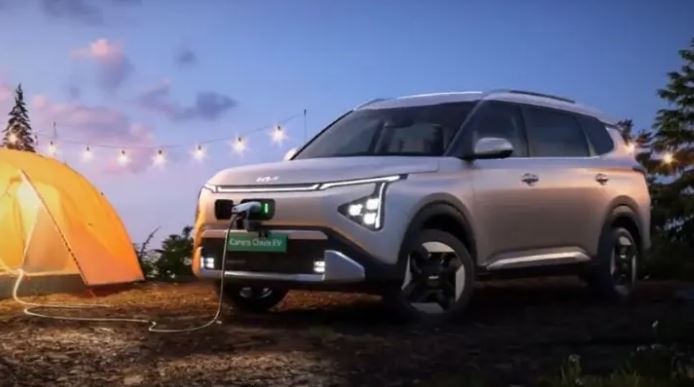 Kia Carens Clavis EV : किआ कैरेंस क्लैविस ईवी लॉन्च आज ,जानें रेंज, फीचर्स और बुकिंग  