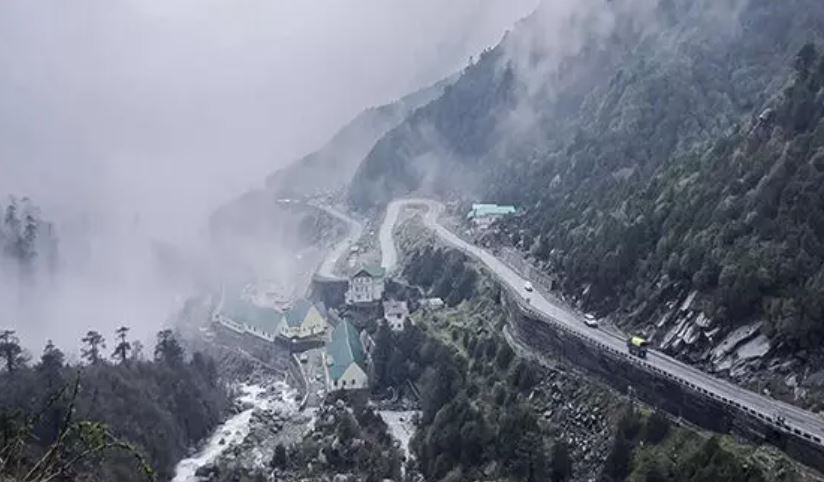Nepal-China border floods : नेपाल-चीन सीमा के पास बाढ़ से कैलाश मानसरोवर यात्रा बाधित , दिए गए निर्देश