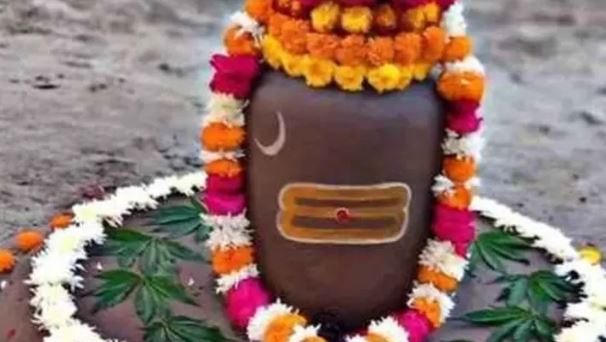 Sawan Last Somwar 2025 : सावन के अंतिम सोमवार पर इस मुहूर्त में पूजन से शिव होंगे प्रसन्न , बन रहे दुर्लभ संयोग