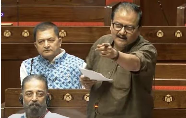 मनोज झा का सरकार पर तंज, बोले- मोदी जी बेहतर है एक मुकदमा कर दो जवाहलाल नेहरू हाजिर हों, अगर इतने वर्षों बाद भी आपको परेशान कर रहे हैं…