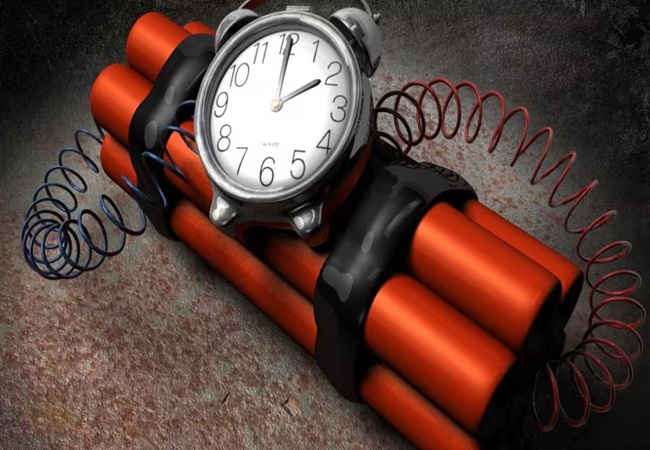 बेंगलुरु में 40 और दिल्ली के 20 स्कूलों को मिली बम से उड़ाने की धमकी, पुलिस व बम निरोधक दस्ते जांच में जुटे