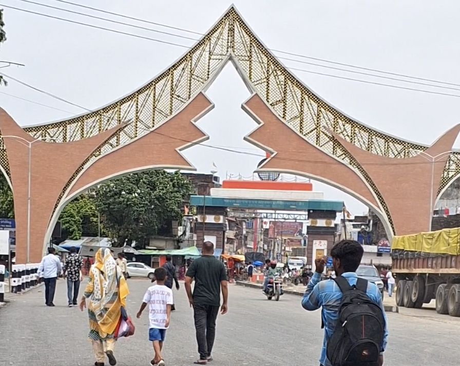 दिल्ली एयरपोर्ट पर पकड़ी गईं 47 नेपाली युवतियां, सोनौली बॉर्डर से भेजी गईं नेपाल